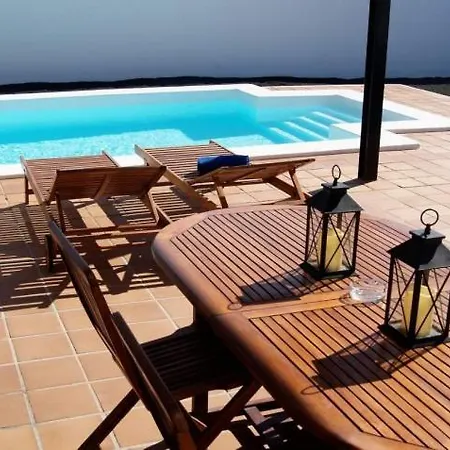 Βίλα In Playa Blanca Sleeps 4 Includes Air Con And Wifi 3 Πλάγια Μπλάνκα